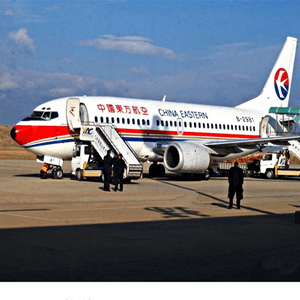 张家界航空托运航空快运业稳步发展的原因是什么？